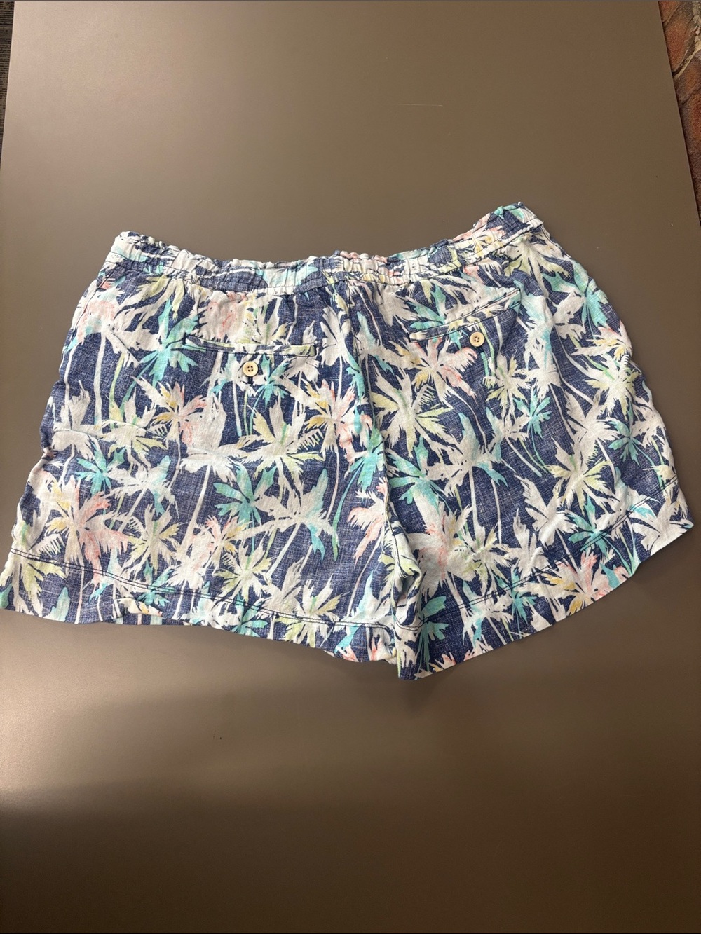 Tommy Bahama Blue Tropical Palm Print Women’s Shorts - Picture 3 of 4